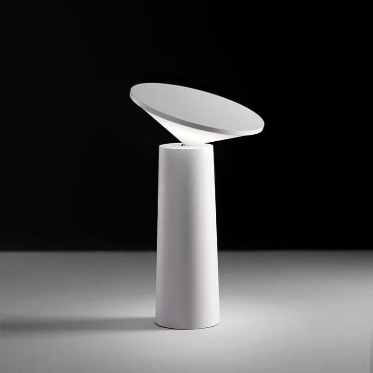 Skanto | Portable Dimmable Table Lamp - LumoFlex