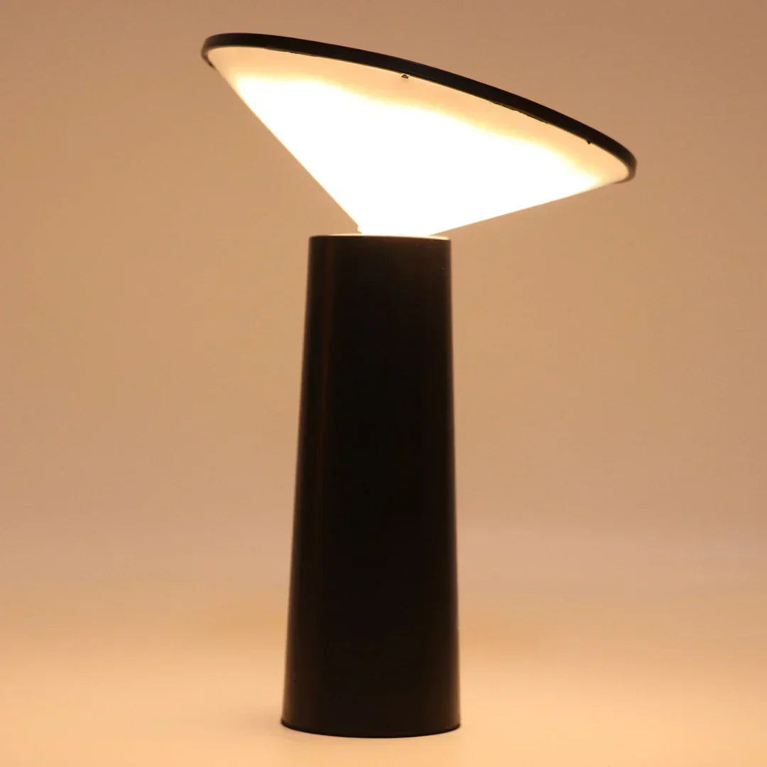 Skanto | Portable Dimmable Table Lamp - LumoFlex