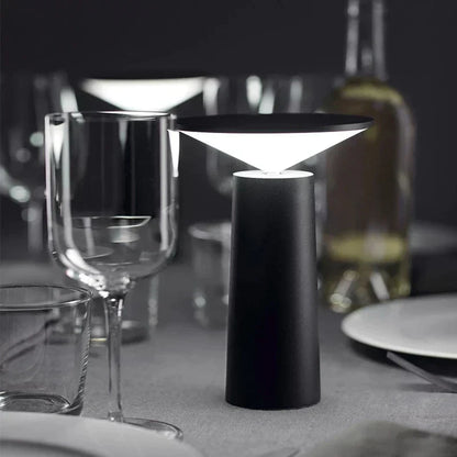 Skanto | Portable Dimmable Table Lamp - LumoFlex