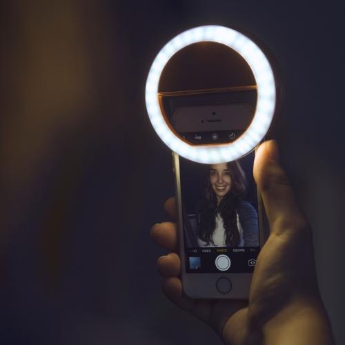 BowLift | Portable Selfie Ring Light - GlowSnap