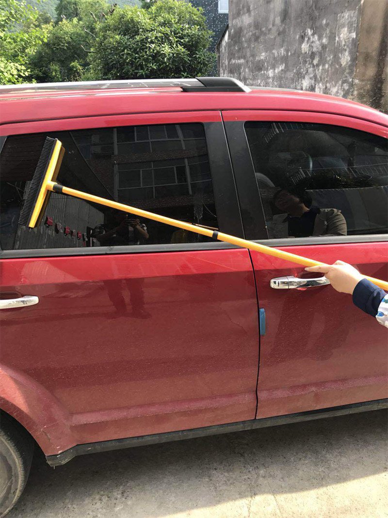 Collectibroom - Rubber Bristle Broom | Bowlift