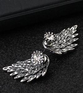 BowLift | Angel Wing Earring