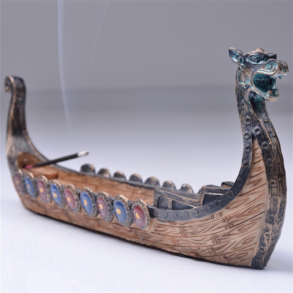 Skanto | Retro Dragon Boat Incense Holder