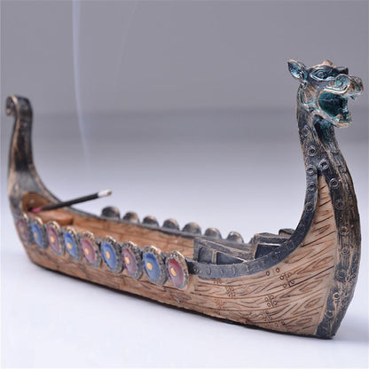 Skanto | Retro Dragon Boat Incense Holder