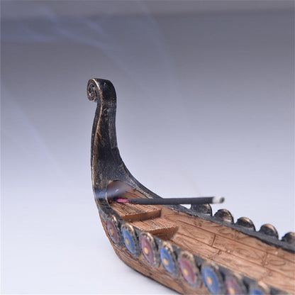 Skanto | Retro Dragon Boat Incense Holder