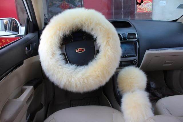 BowLift | Universal Plush Warm Steering Wheel Cover