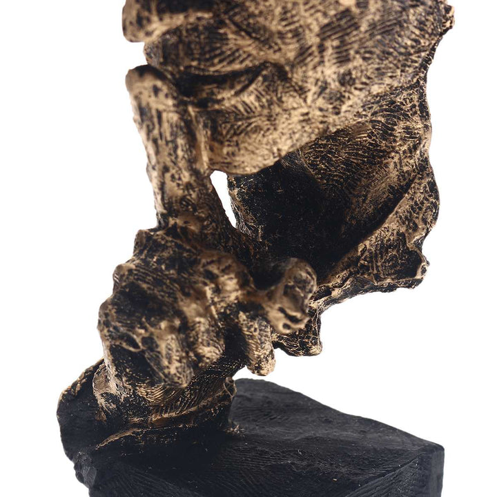 Skanto | Abstract Gold Sculpture "NordicLine" – Modern Scandinavian Decoration