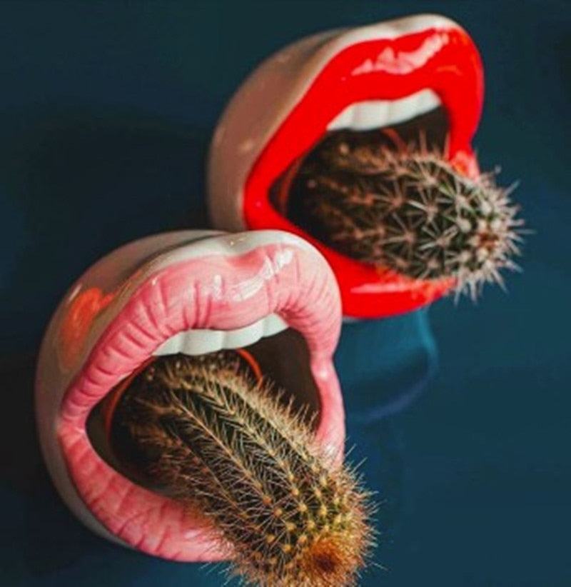 Skanto | Lip Flower Pot
