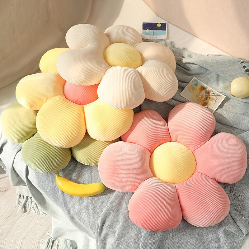 Skanto | Daisy Cushion
