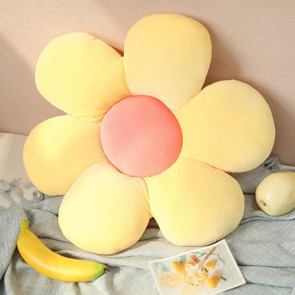 Skanto | Daisy Cushion