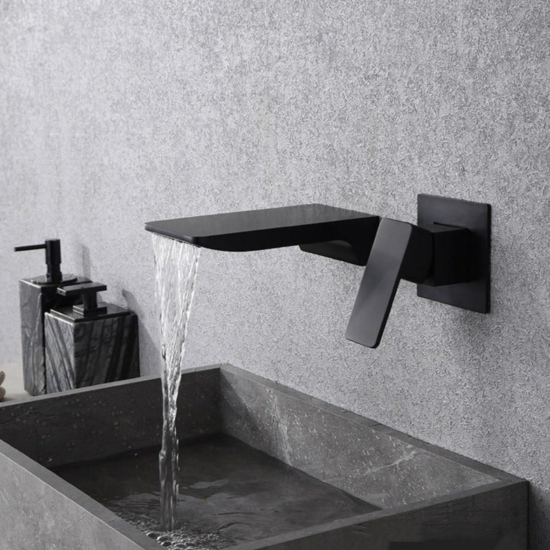 Skanto | Modern Wall-Mounted Faucet