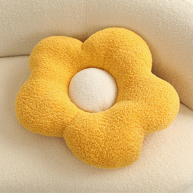 Playful Fluffy Cushions | Bowlift