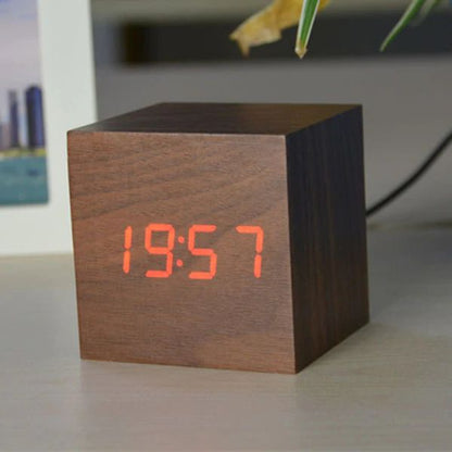Braunrot Cube Digital Tischuhr