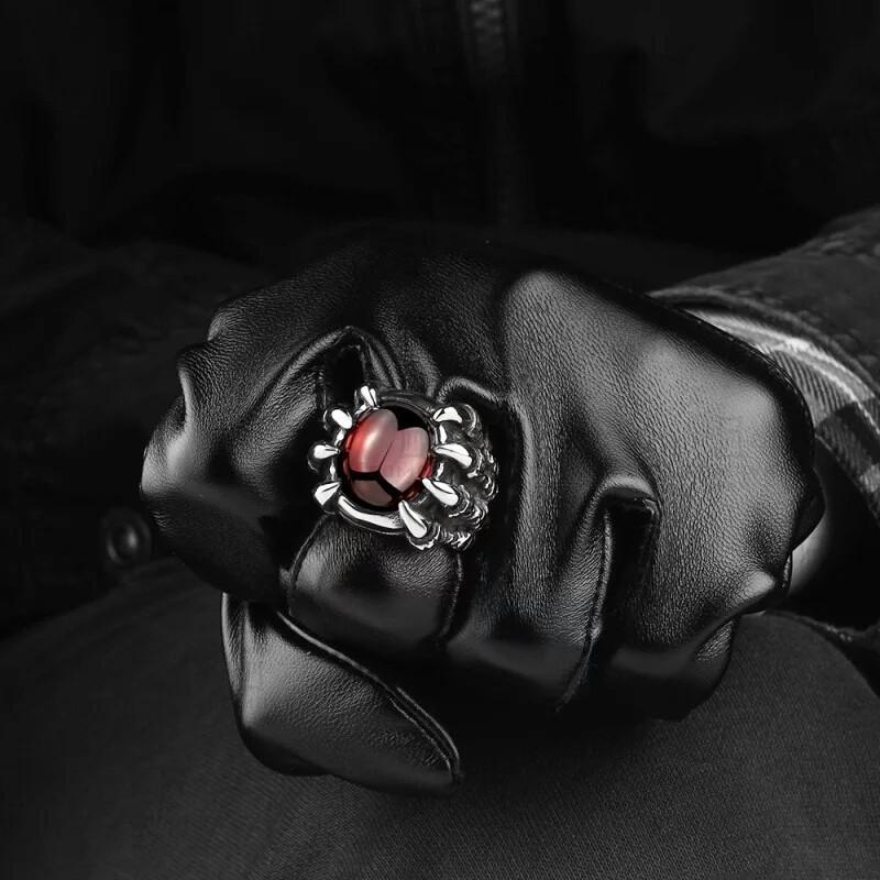 Claw Ring | Skanto