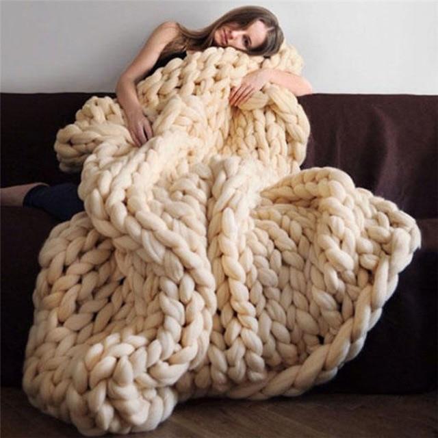 BowLift | Handmade Chunky Knit Blanket Comfy & Warm -  80 x100 cm