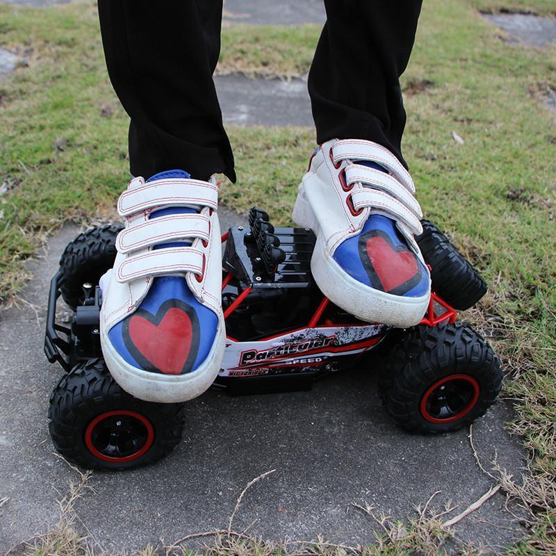 Skanto | #1 Selling 4X4 RC Rock Crawler 4WD Dual Motor Off-Road Car