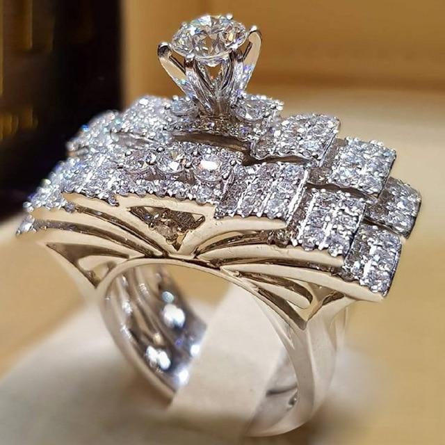 Elegant Engagement Wedding Ring Set | Bowlift