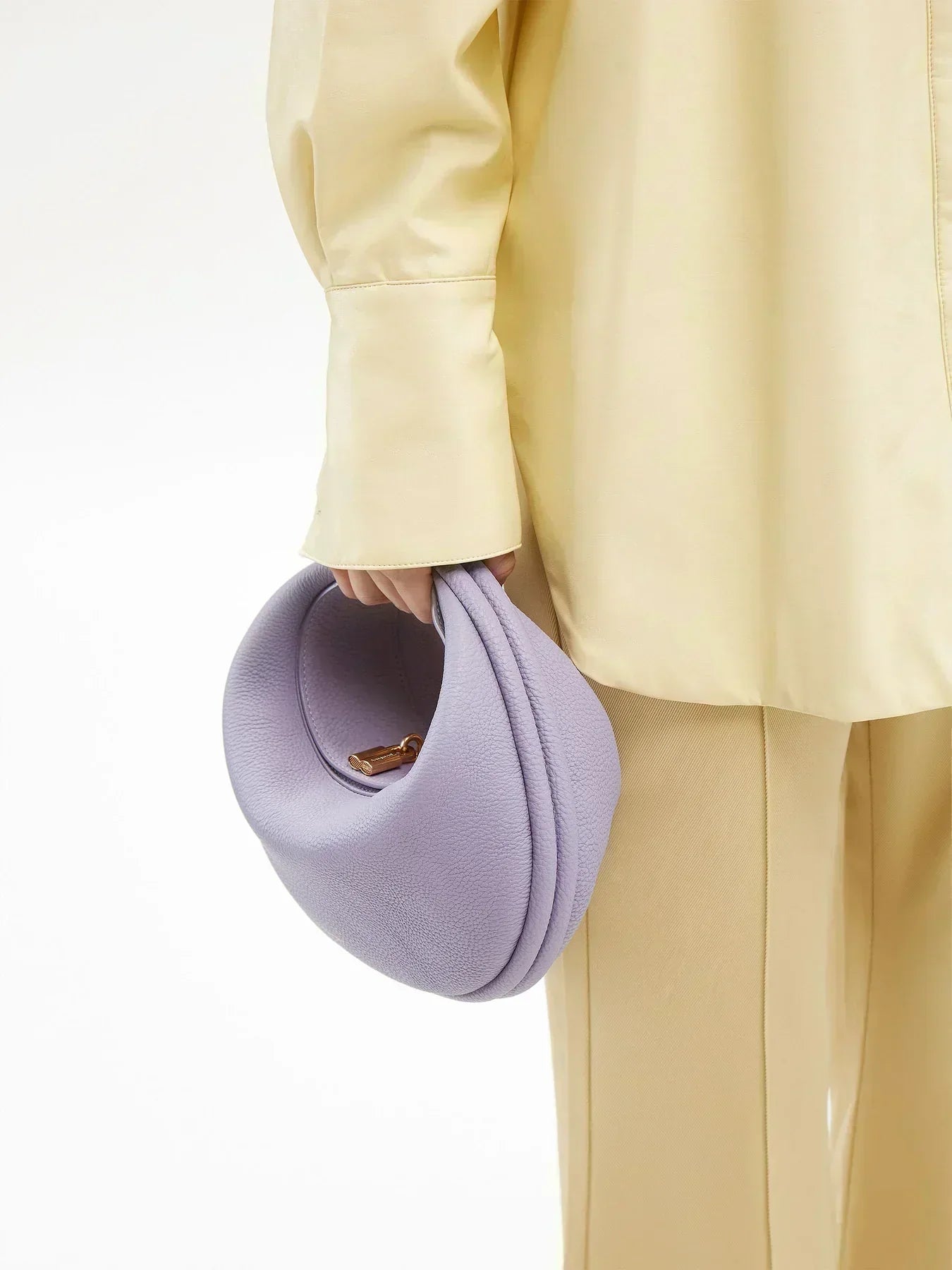 BowLift | Thonia – Chic Minimalist Half-Moon Shoulder Bag Elegant Modern Crossbody Purse for Women