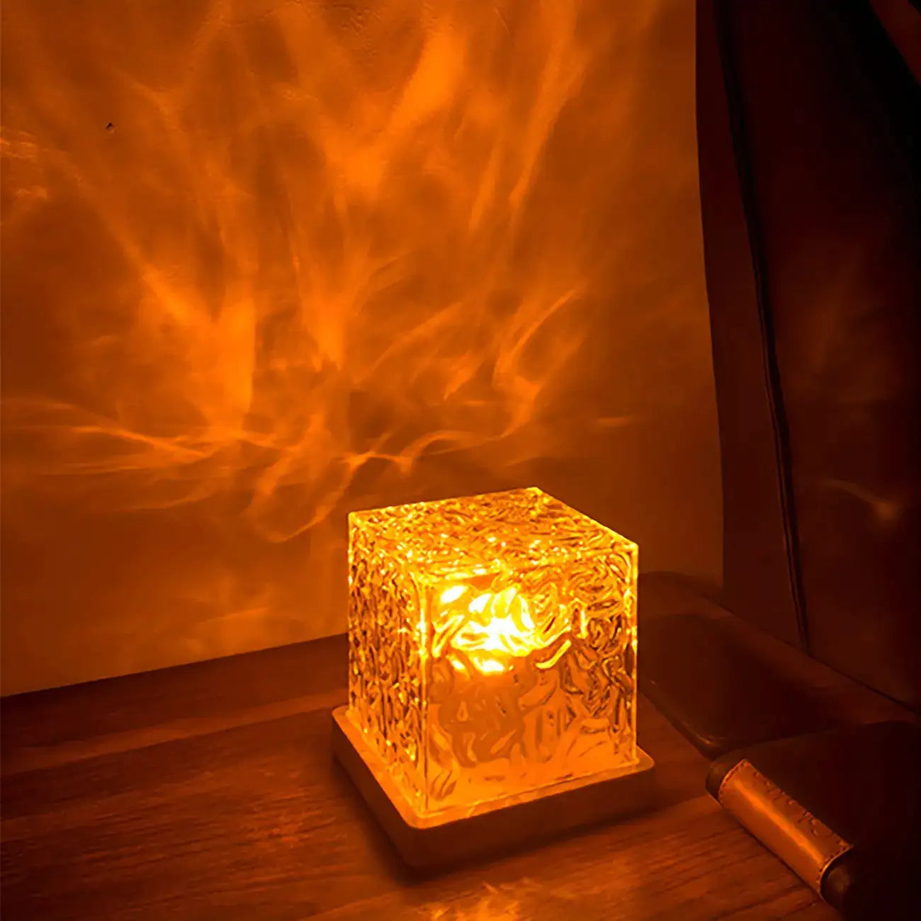 Skanto | OceanCube Stress Lamp