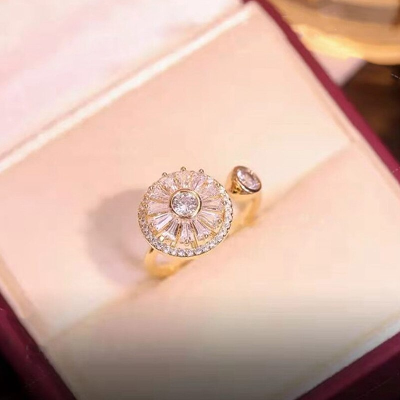 Skanto | Blooming Flower Spinning Ring