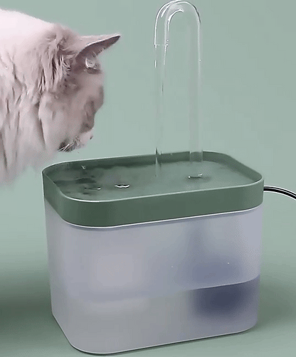 Skanto | Ultra-Quiet Pet Water Fountain with Intelligent Filtration - 1,5 l Stainless Steel