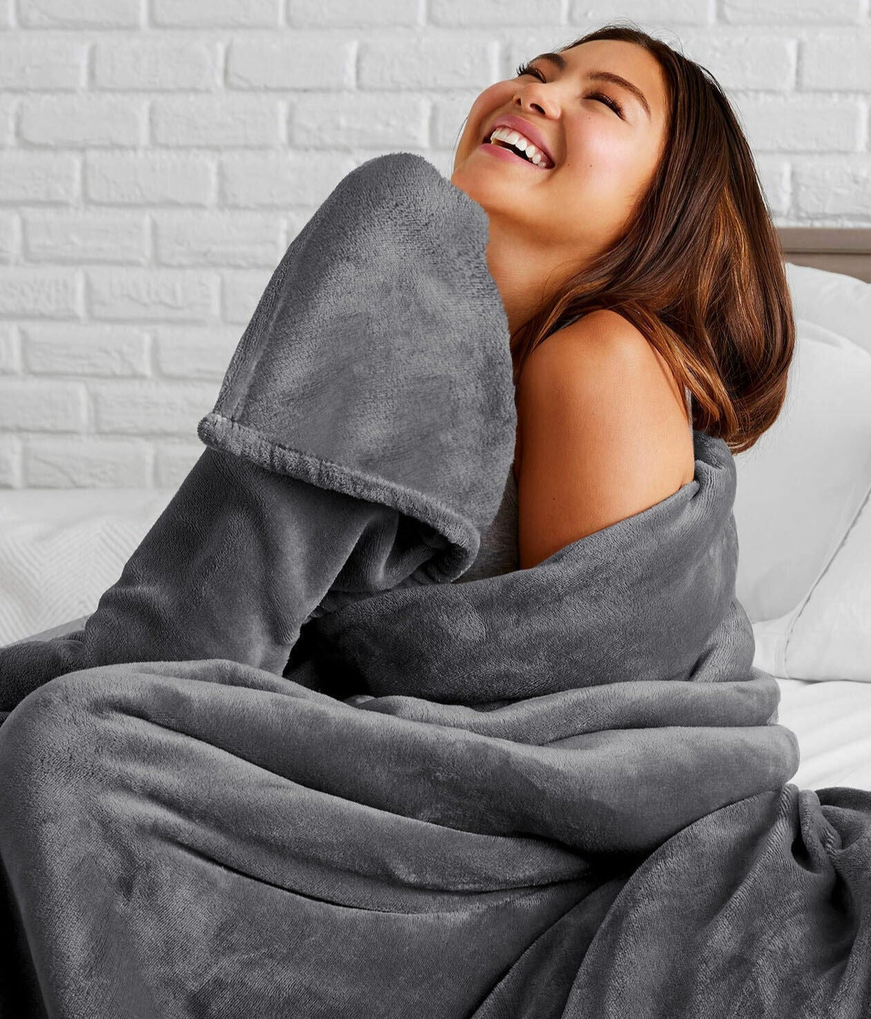 Fleece Large Sofa Throw Light Weight Faux Fur Blanket Bowlift