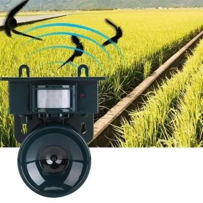 Skanto | Bird Repeller and Scare Deterrent with Motion Sensor for Outdoor Use