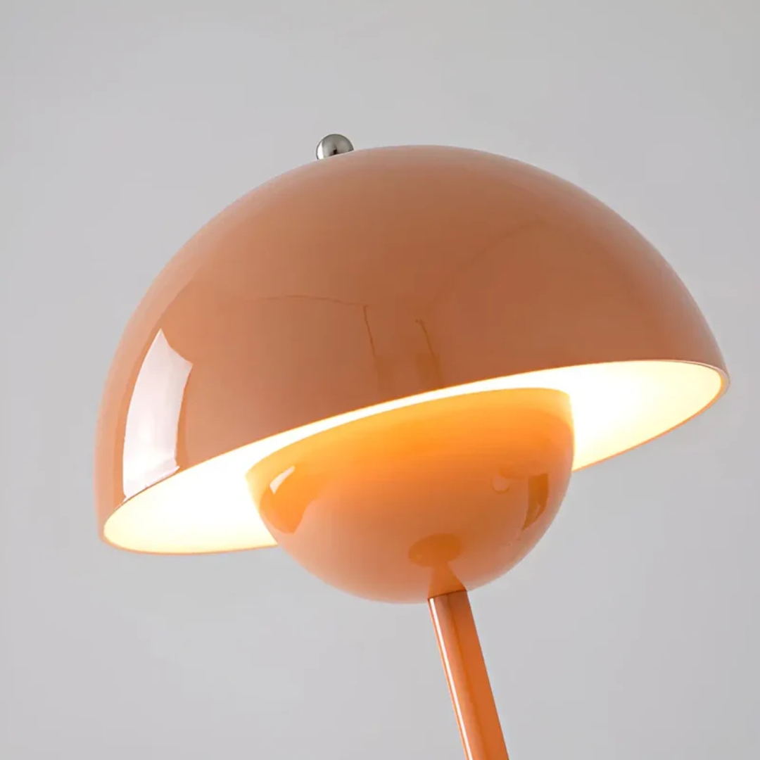 Skanto | Scandinavian Table Lamp with Luminous Flair - NordicBeam