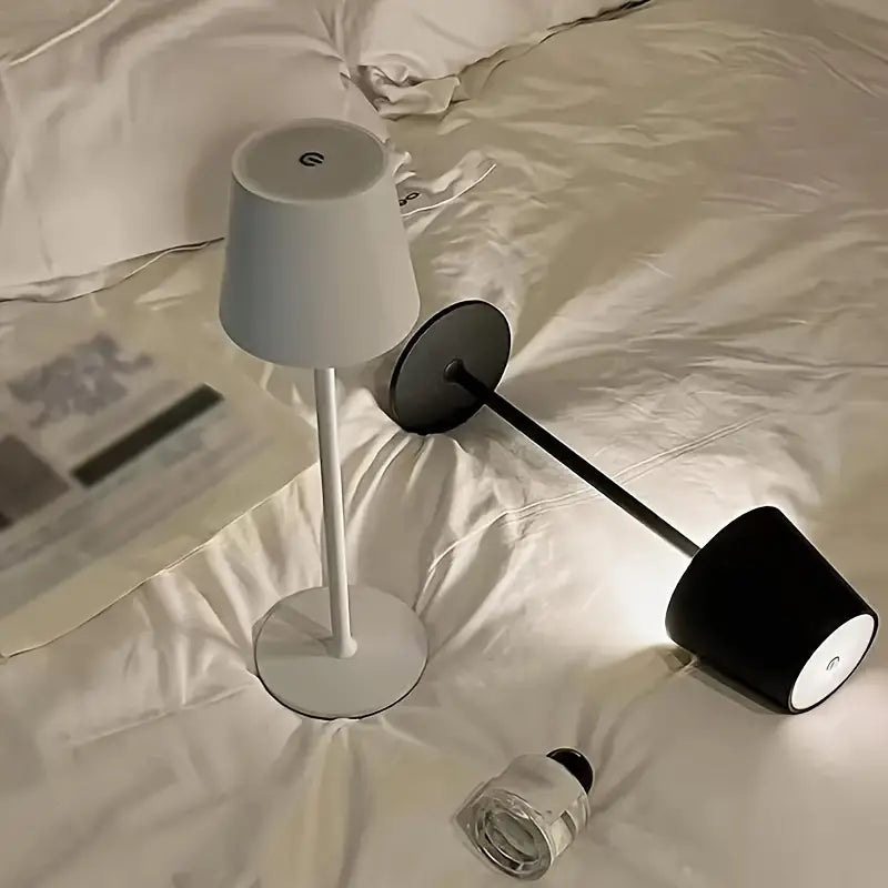 Skanto | LED Table Lamp – Wireless, Touch Control & Dimmable Light
