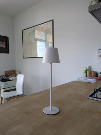 Skanto | LED Table Lamp – Wireless, Touch Control & Dimmable Light