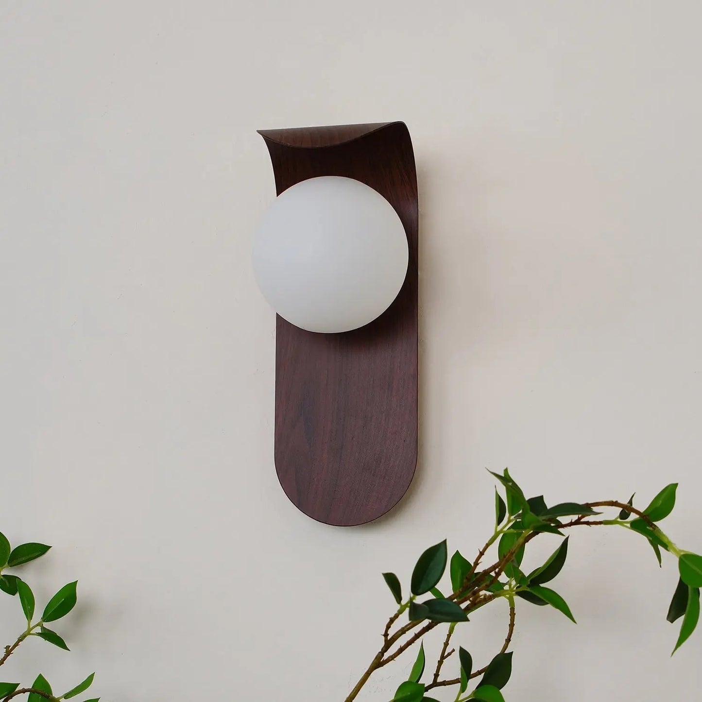 BowLift | Carlyle Wall Lamp | Stylish Modern Lighting for Any Room