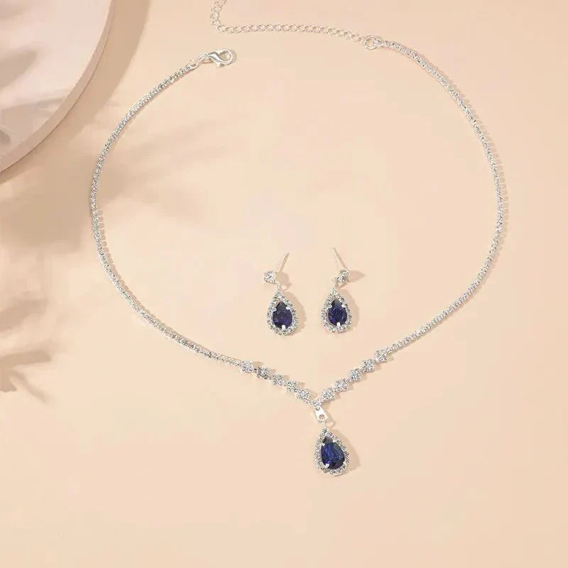 Karnz | Shimmering blue drop diamond necklace and earrings set