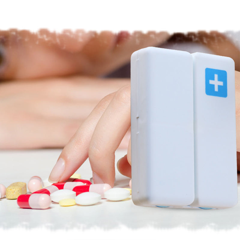 Skanto | Foldable Travel Pill Case with 7 Compartments
