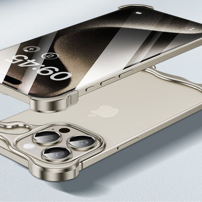 Skanto | Mobile phone case with a slim, minimalist design