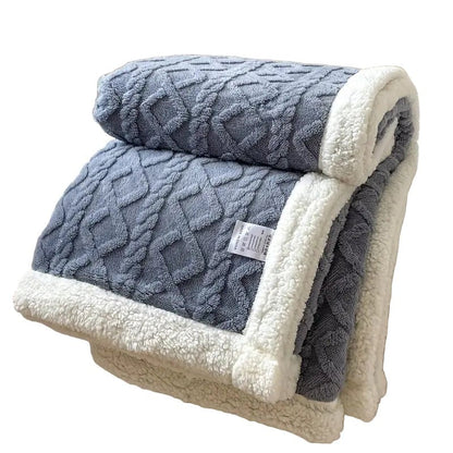Skanto | SHERPLY – Reversible Sherpa Fleece Blanket for Year-Round Comfort