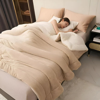 Skanto | SOFTHUG LUXE – Plush Flannel Fleece Blanket for Comfort & Style