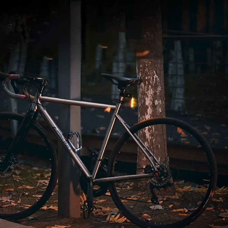 BowLift | LED tail light for bicycles