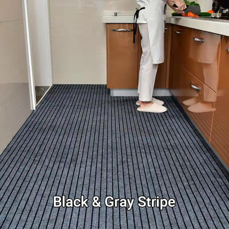 Non-slip, grease-resistant and washable carpet