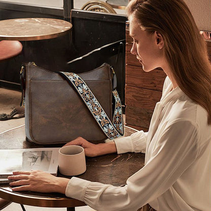 Skanto | Versatile Leather Crossbody Bag for Women