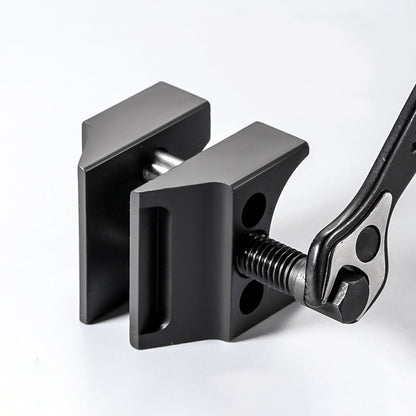 Skanto | Tool Set for Separating and Expanding Car Struts