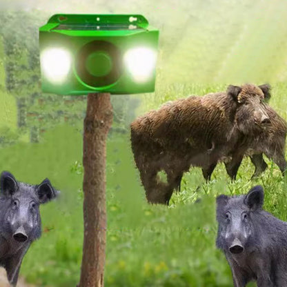 Solar-powered animal repellent device | Flashing LED & acoustic alarm | Weatherproof for outdoor use