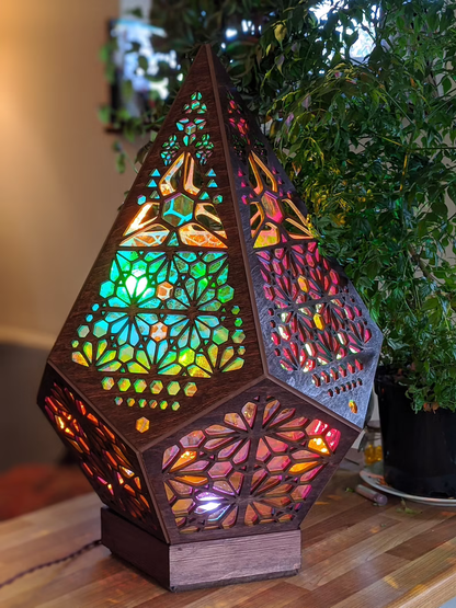 Brehn | Stained Glass Style LED Table Lamp - LumiAura