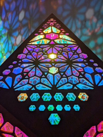 Brehn | Stained Glass Style LED Table Lamp - LumiAura