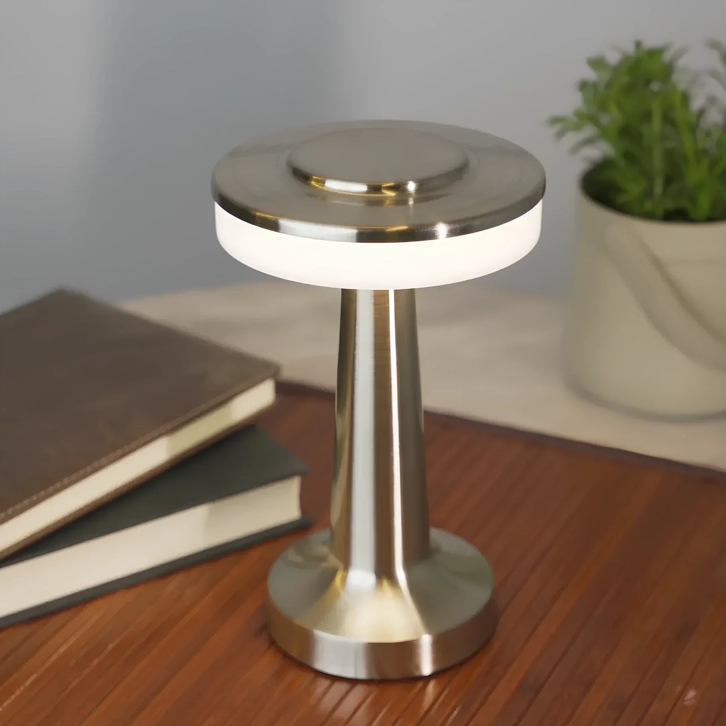 Skanto | Skanto Wireless Rechargeable LED Lamp