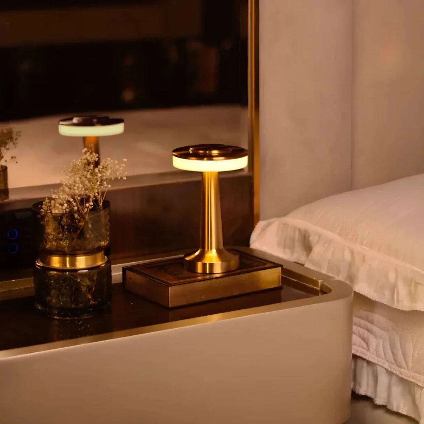 Skanto | Skanto Wireless Rechargeable LED Lamp