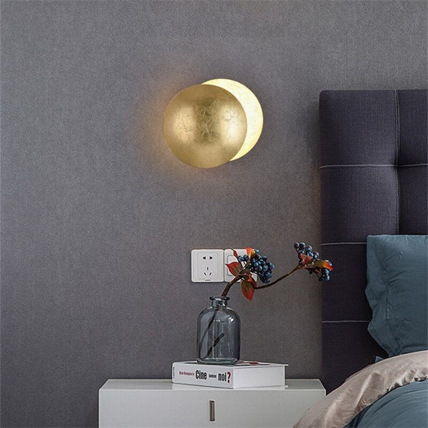Skanto | Wall Lamp with Magical Moonlight - Lunora