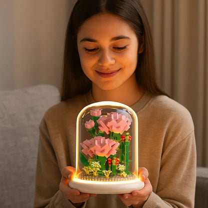 Skanto | Noble Building Block Flower in Glass