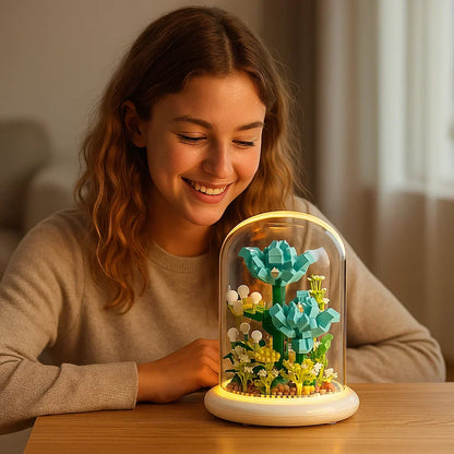 Skanto | Noble Building Block Flower in Glass