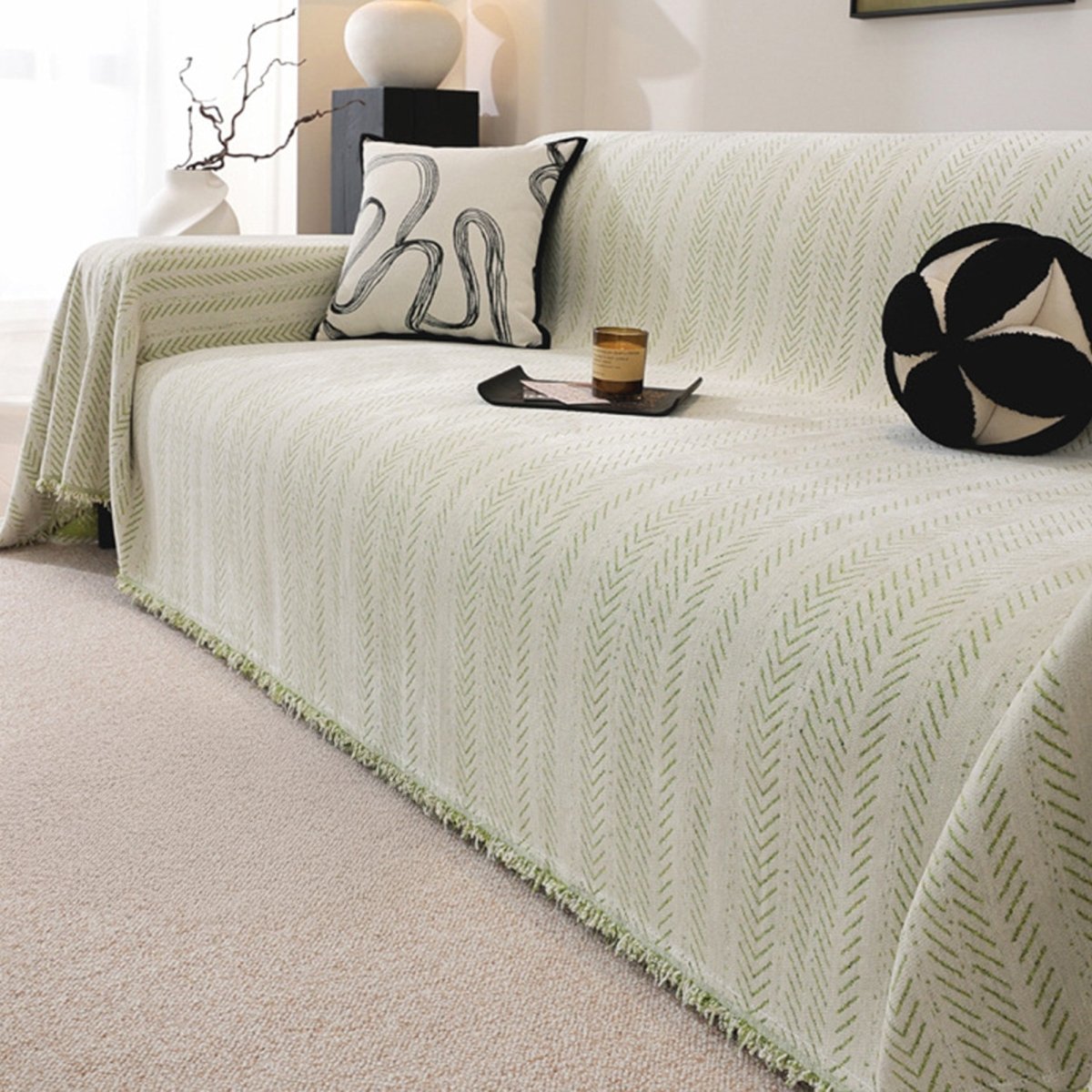 BowLift | TexturaHome – Scratch-resistant chenille sofa cover