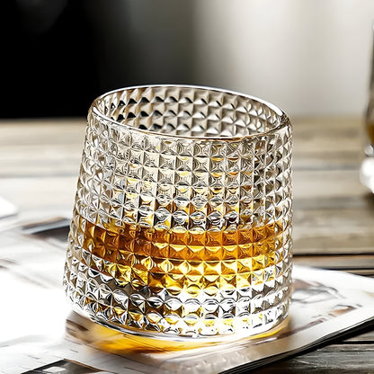 Whiskey glass with 360° rotation function – Structured design for stylish drinking pleasure | Brehn